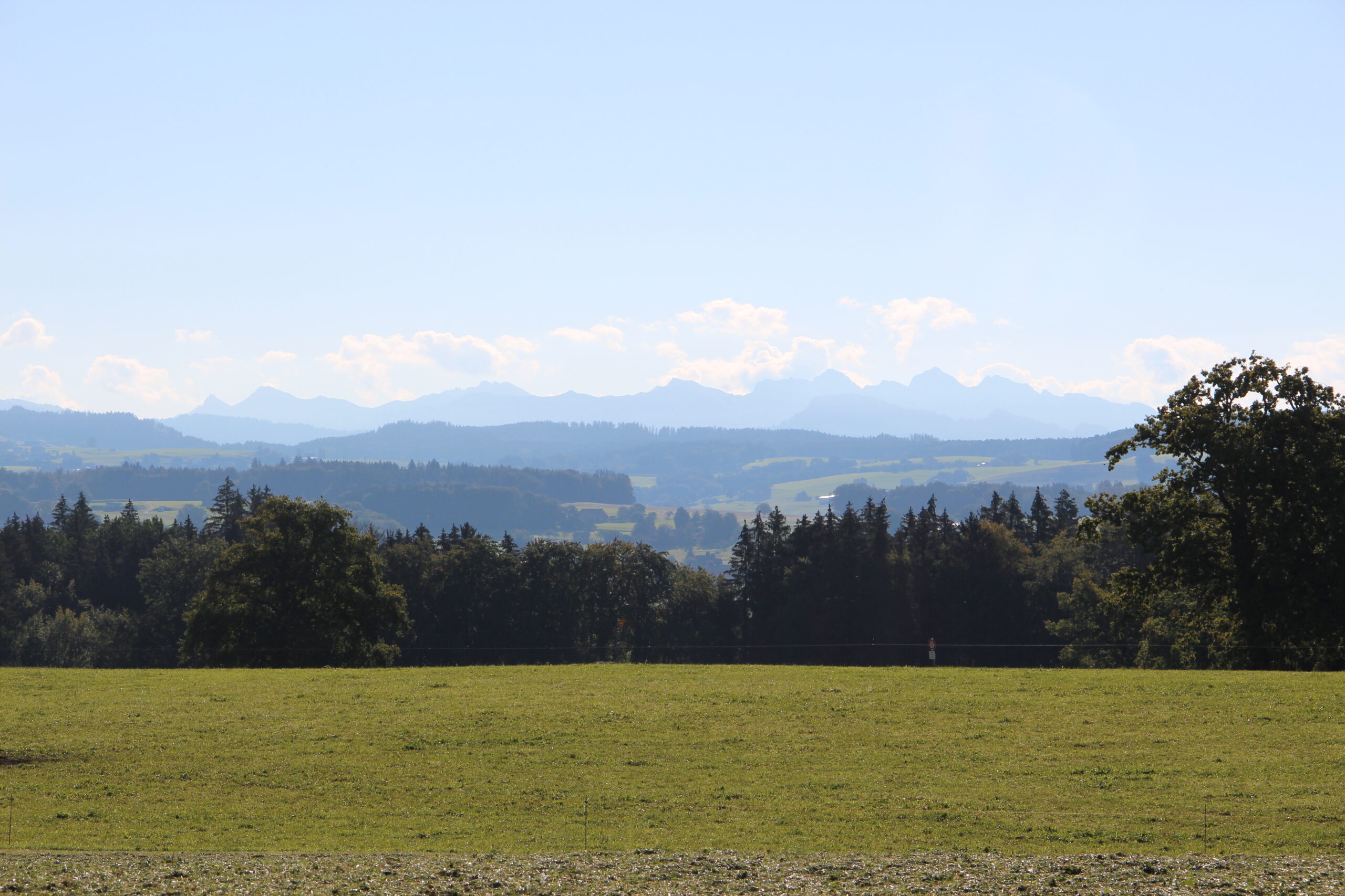 Jardin de yoga à Hennens, Vaud – Suisse